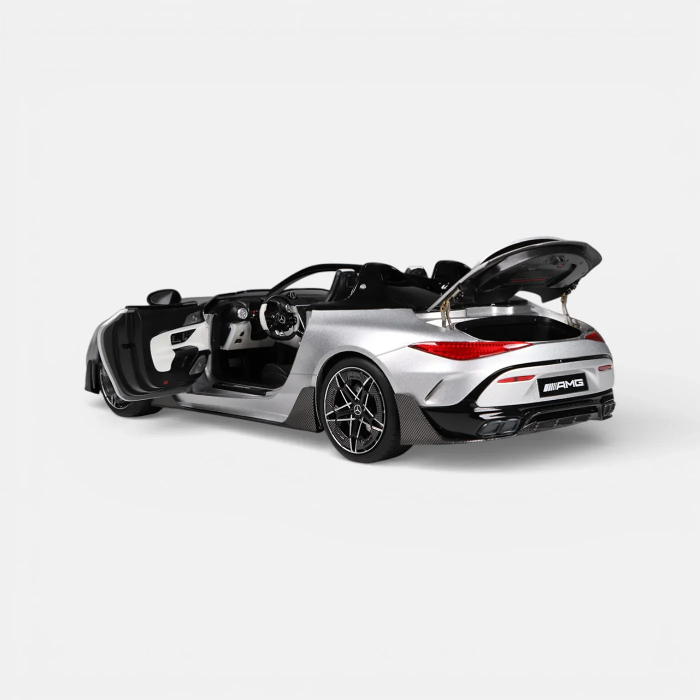 NZG 2025 Mercedes Benz AMG Purespeed SL63 Hightech Silver 1:18 - Image 5