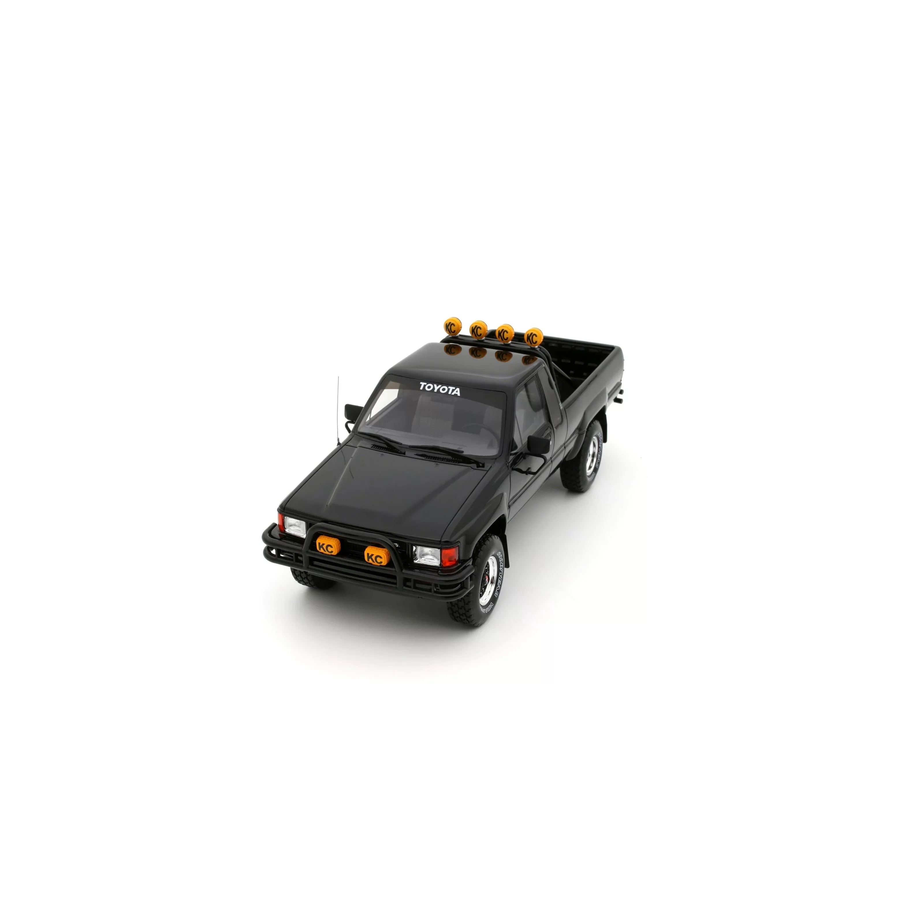 Otto 1985 Toyota Hilux SR5 Pickup Truck Glossy Black 202 1:18 - Image 9