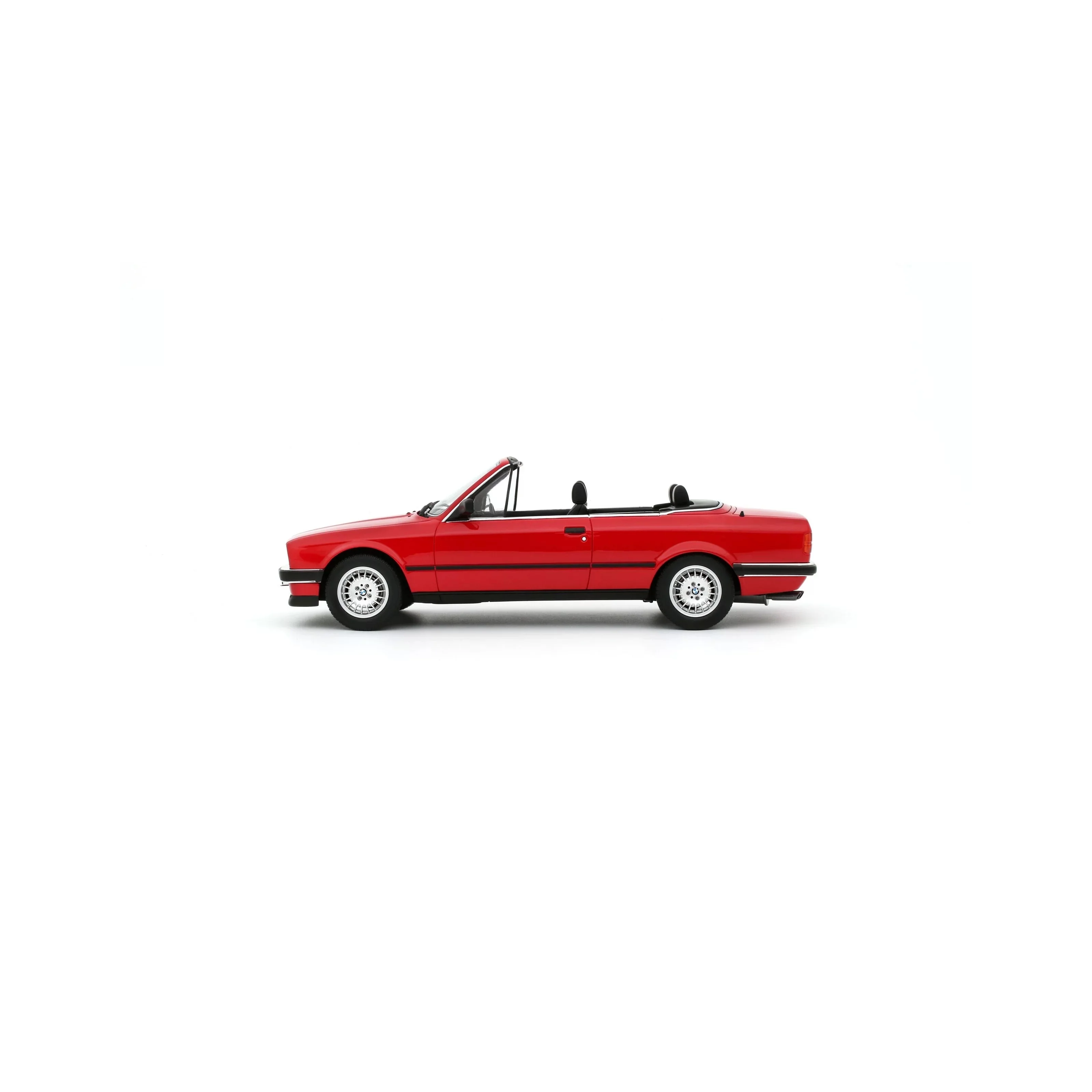 Otto 1986 BMW E30 325i Convertible Bright Red 1:18 - Image 6