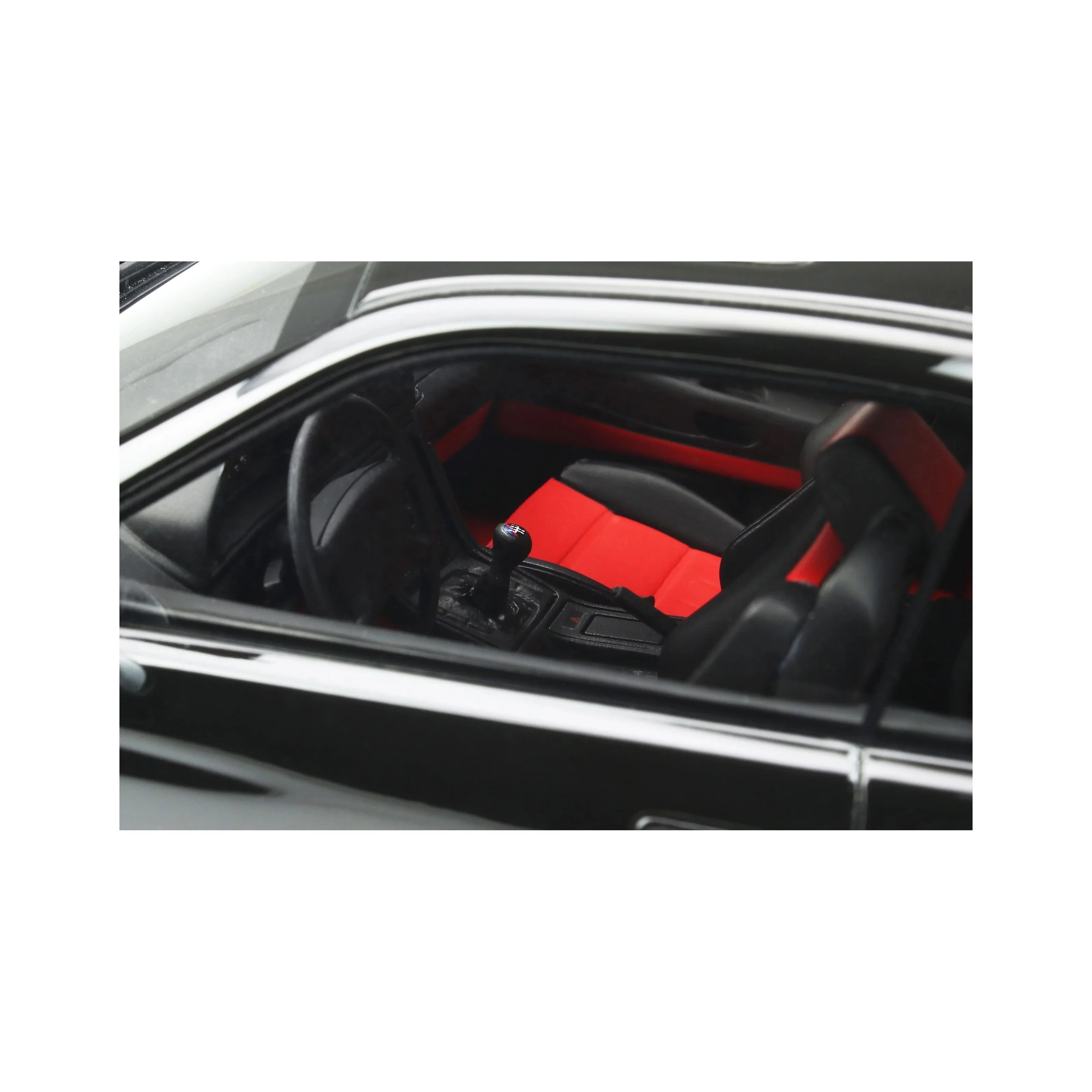Otto 1990 BMW 850 CSi E31 Black 1:18 - Image 10