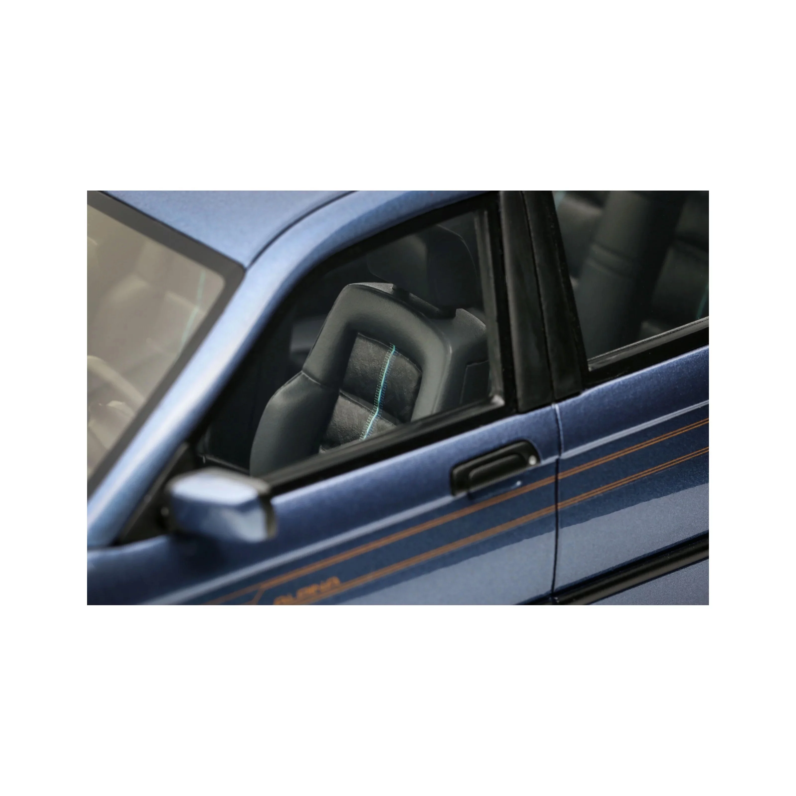 Otto 1992 BMW Alpina B6 2.8 (E36) Alpina Blue Metallic 1:18 - Image 14