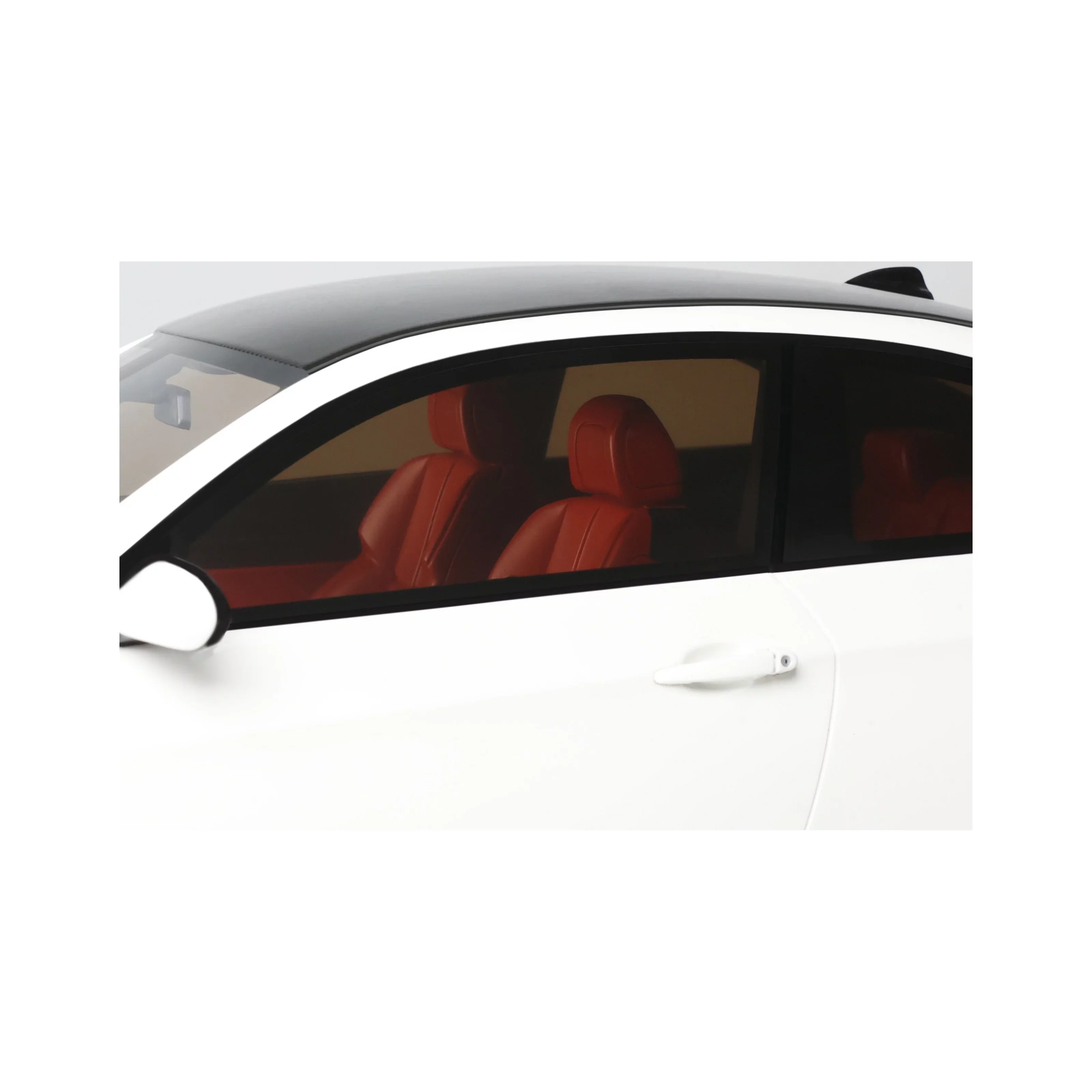 Otto 2007 BMW M3 (E92) Alpine White III Coupe 1:12 - Image 11