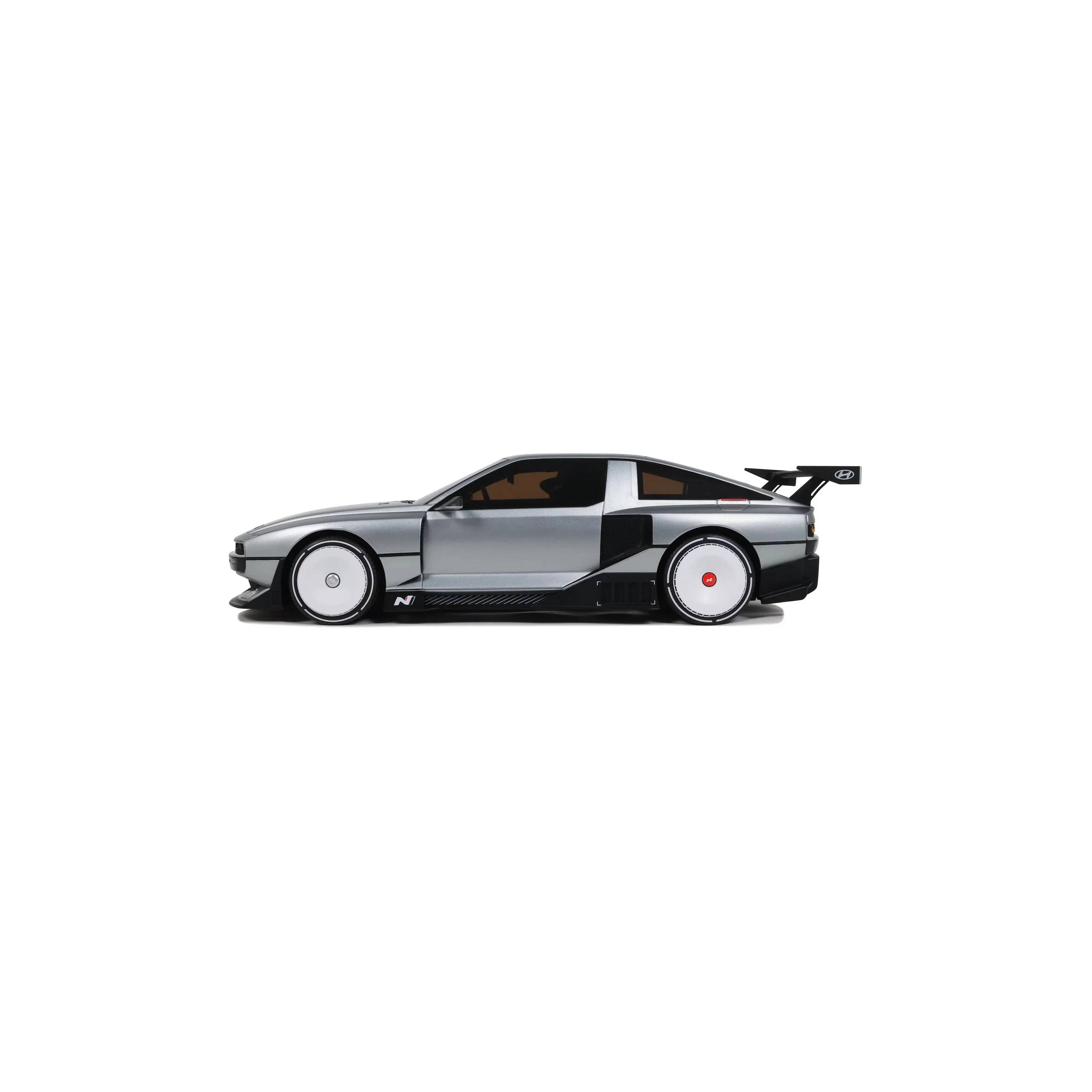 Otto 2022 Hyundai N Vision 74 Concept Car Matte Aluminum 1:18 - Image 3