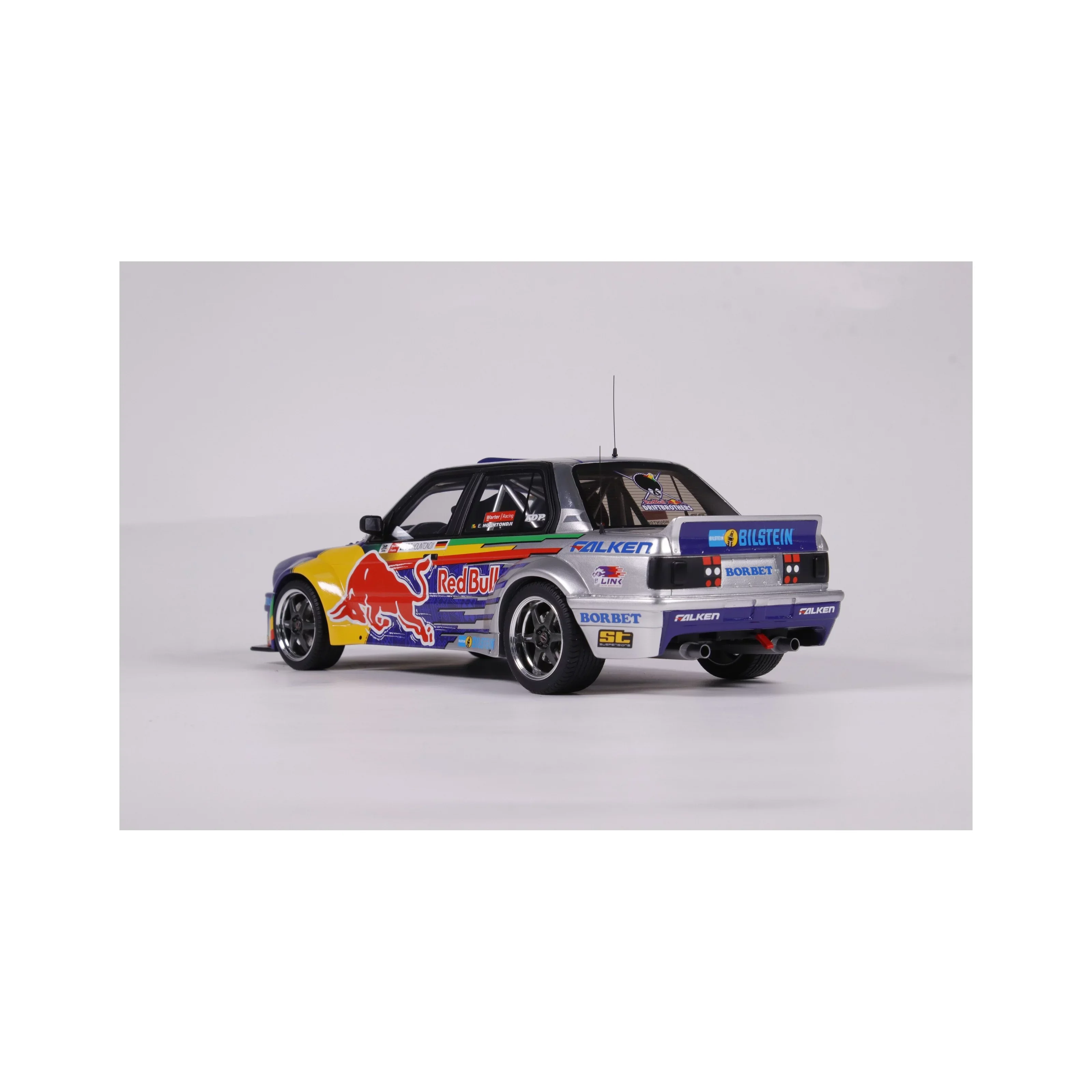 Otto 2023 BMW M3 E30 V8 Drift Car Red Bull Blue 1:18 - Image 5