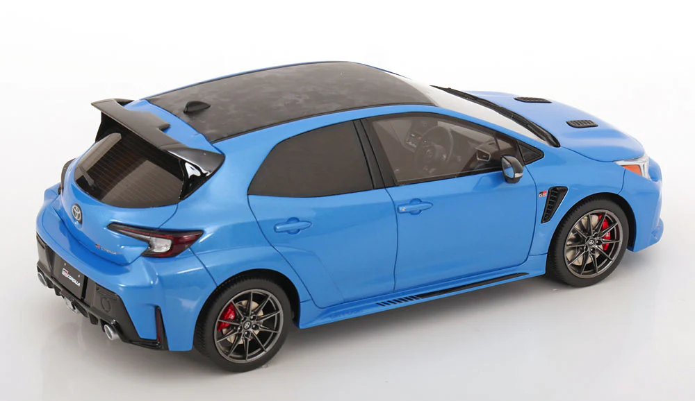 Otto 2023 Toyota Corolla GR Circuit Edition Flame Blue 1:18 - Image 2