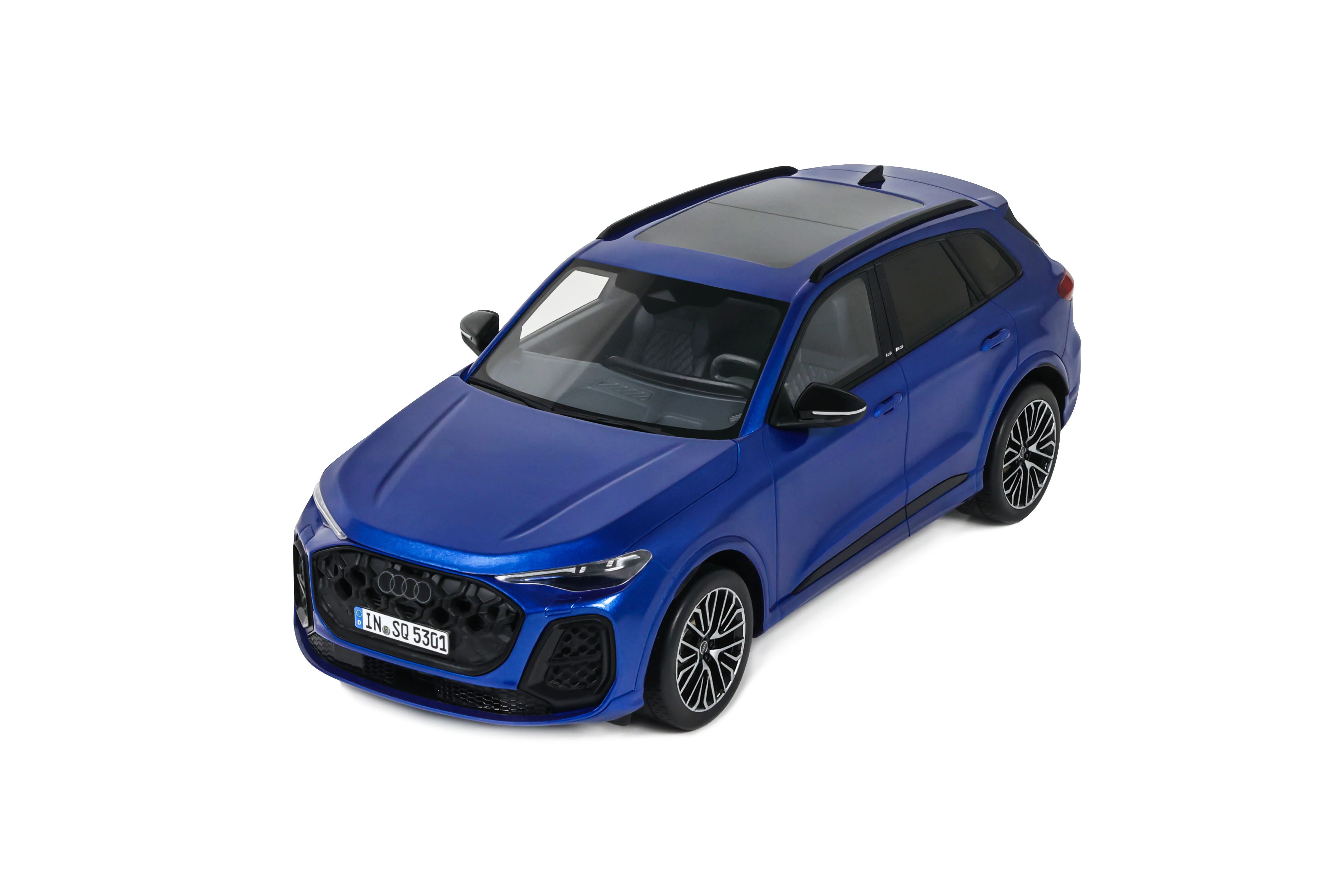 Otto 2024 Audi SQ5 TFSI Ultra Blue 1:18 - Image 8