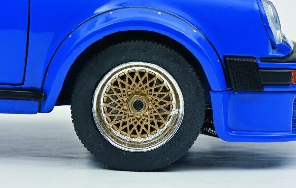 Schuco 1976 Porsche 911 934 RSR 3.0 Turbo Monaco Blue 1:18 - Image 7