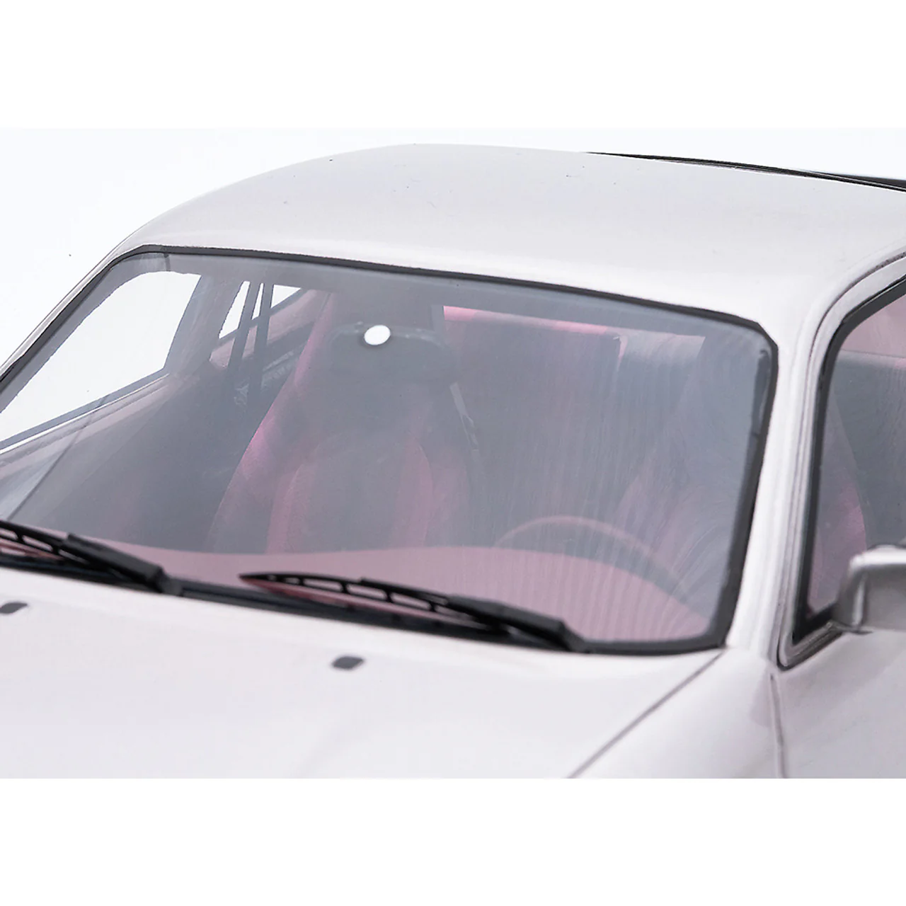 Schuco Porsche 944 Turbo Cup (Turbo S) Street Car Silver Metallic 1:18 Resin - Image 5