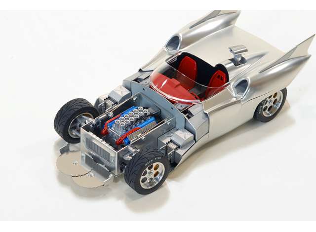 Schwyn Haas Hamilton Speed Racer PReMo Series 4 Silver Metallic Version 1:18 - Image 6