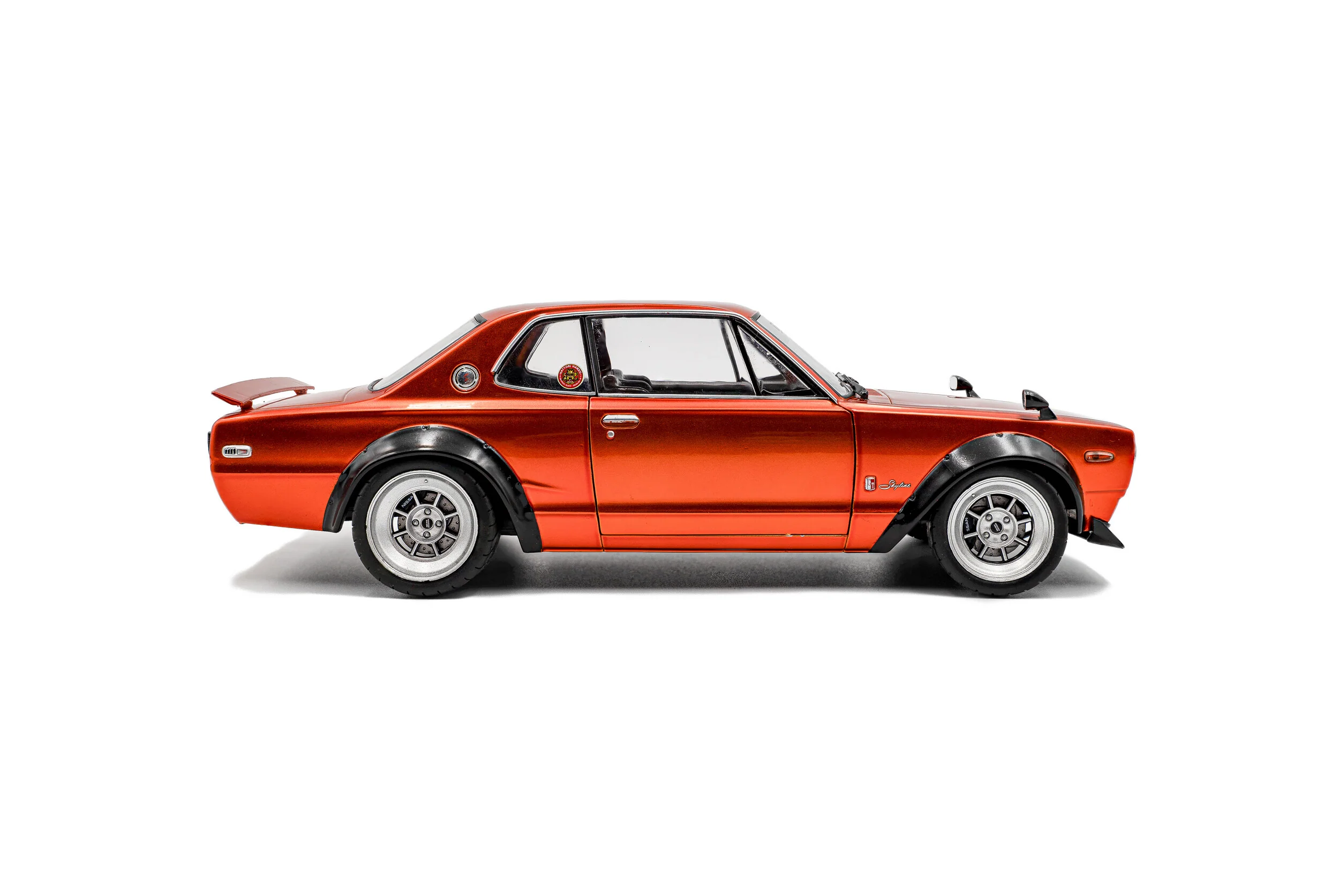 Solido 1970 Nissan Skyline (C10) Hakosuka Orange 1:18 - Image 5