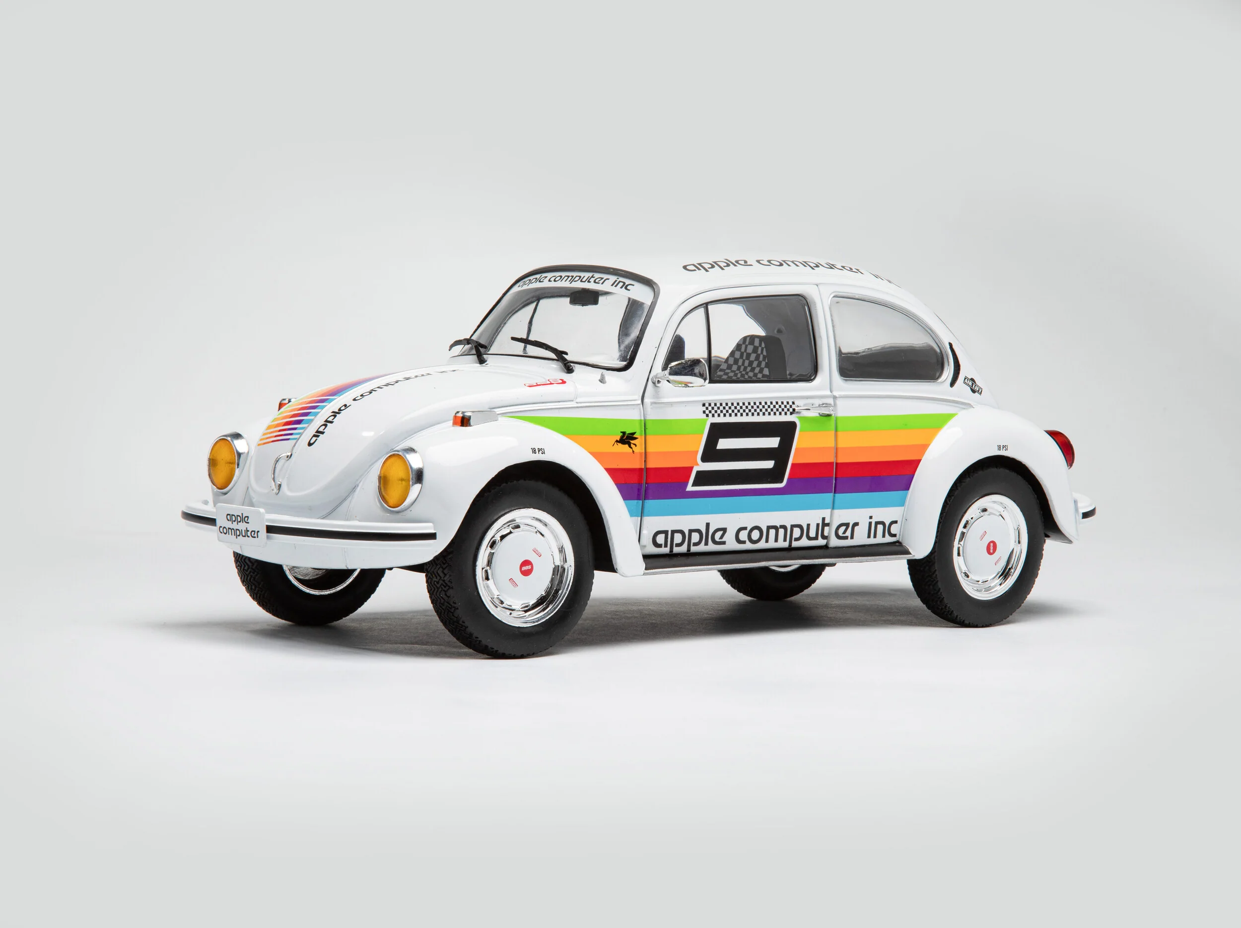 Solido 1975 Volkswagen Beetle 1303 K3 Tribute #9 White 1:18