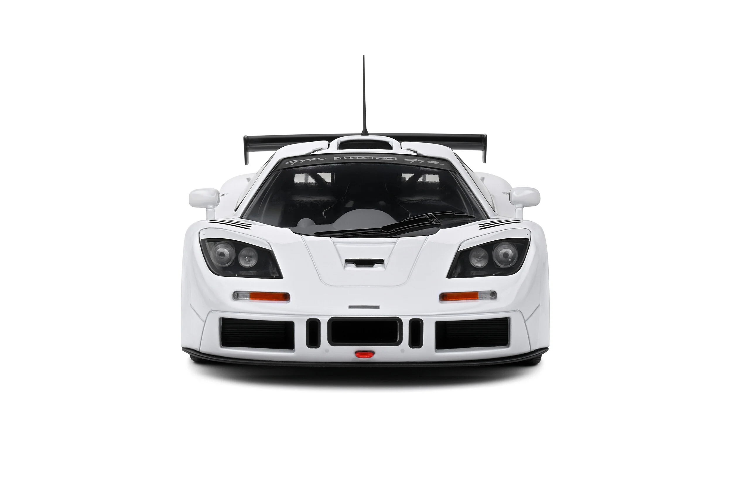 Solido 1996 Mclaren F1 GTR Short Tail White 1:18 - Image 4