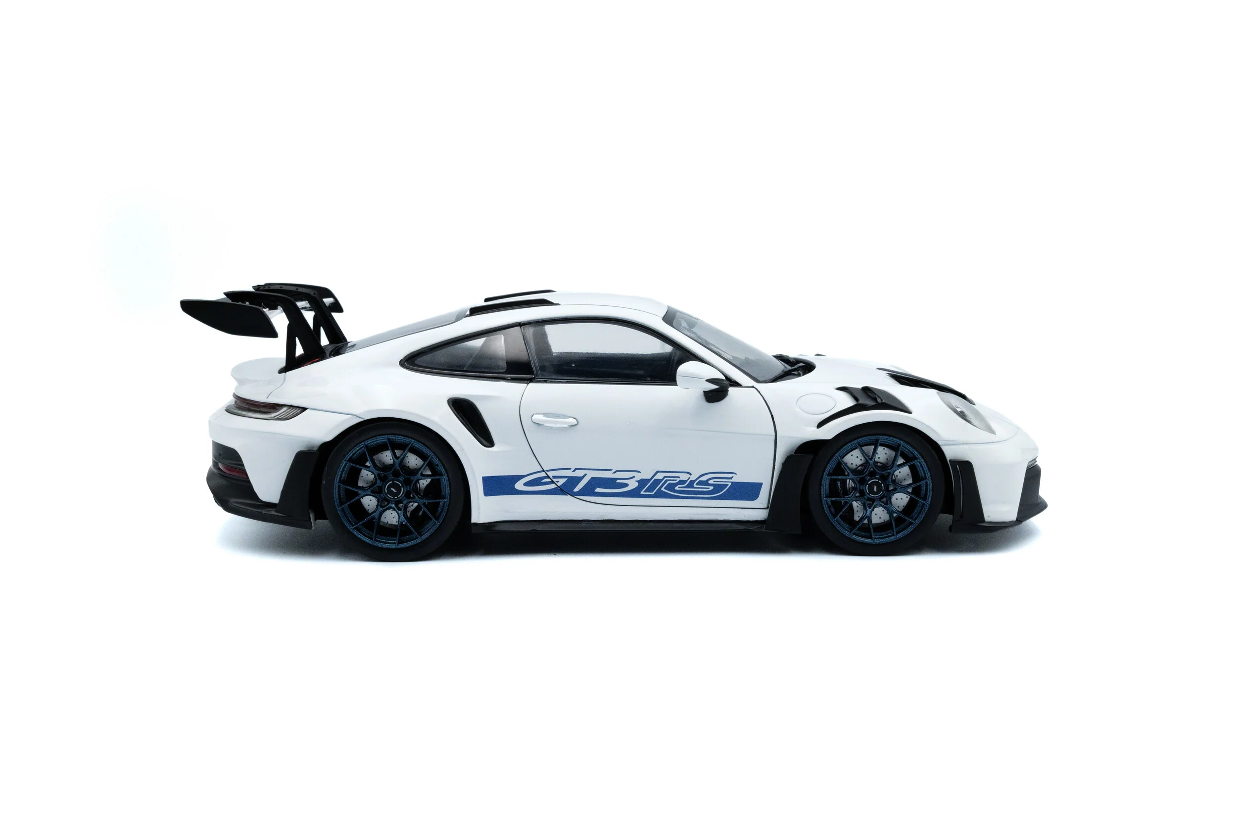 Solido 2024 Porsche 911 992 GT3 RS White w/ Indigo Blue Wheels and Deco 1:18 - Image 5