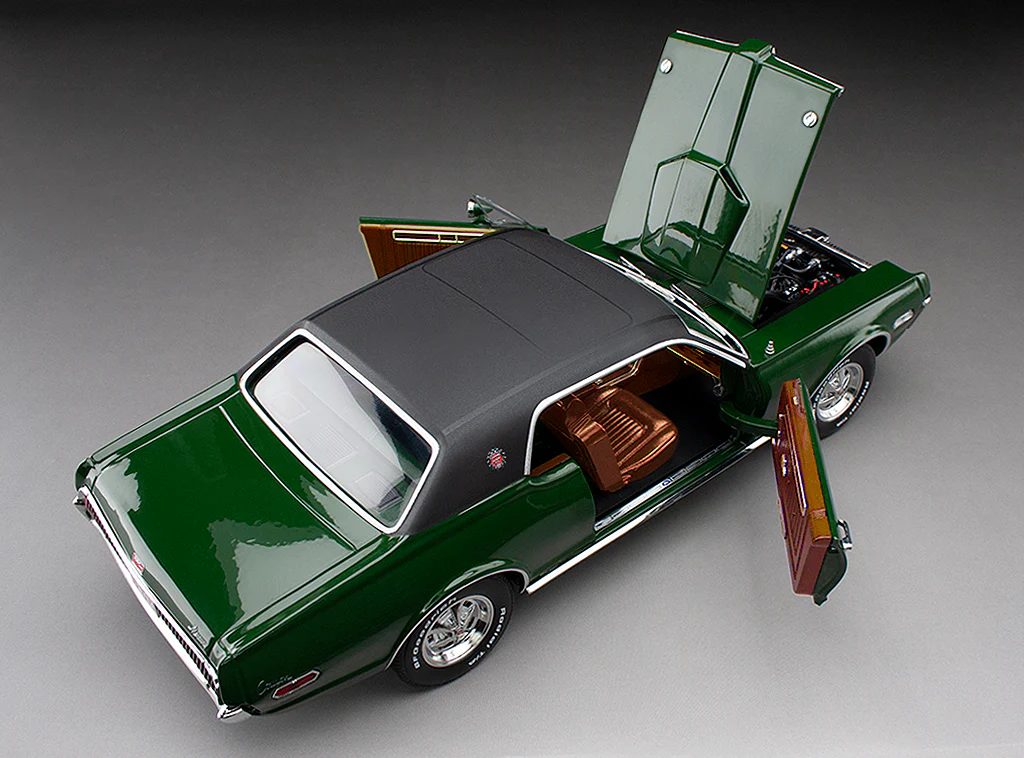 Sun-Star 1968 Mercury Cougar XR7G Coupe August Green 1:18 - Image 9