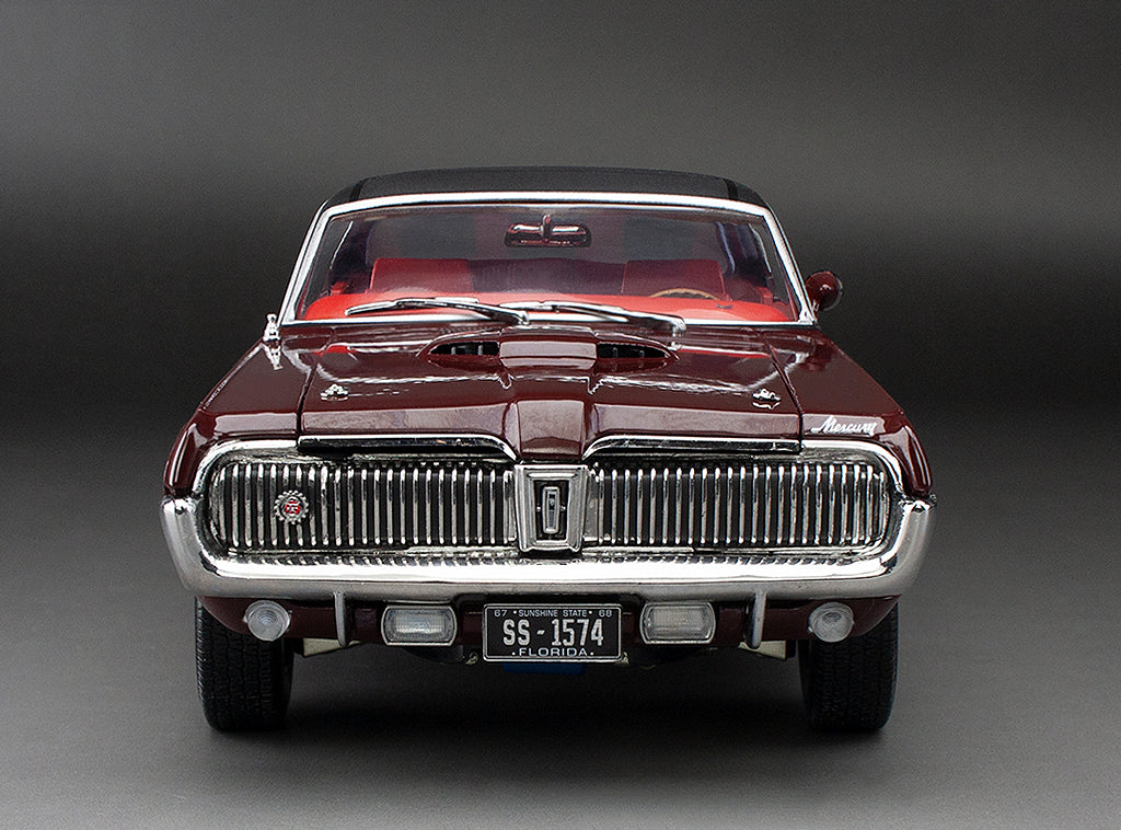 Sun-Star 1968 Mercury Cougar XR7G Coupe Cherry Red 1:18 - Image 4