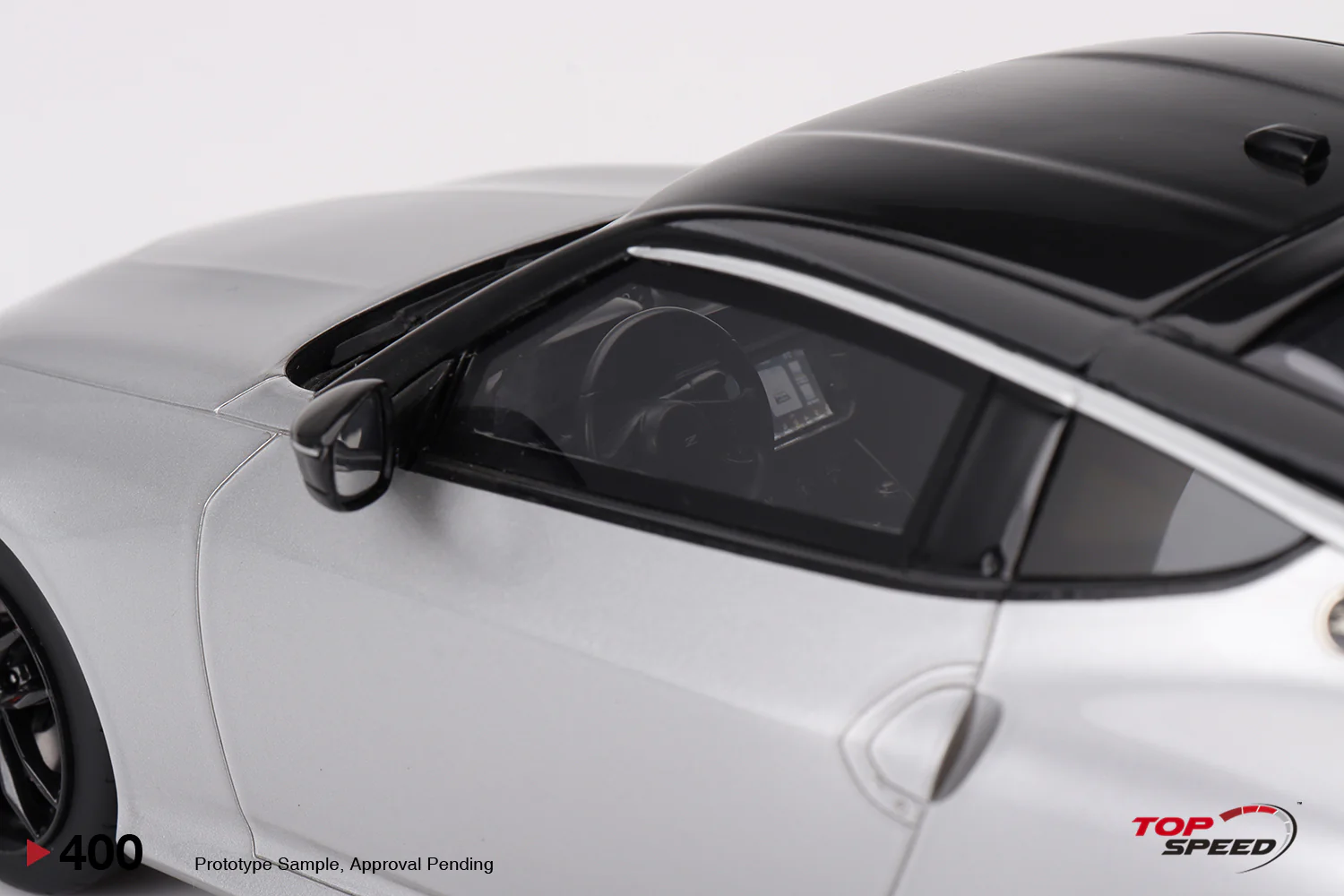 Topspeed 2023 Nissan Z Performance Brilliant Silver LHD 1:18 - Image 5