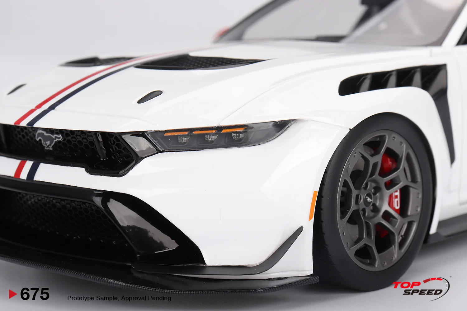Topspeed 2025 Ford Mustang GTD Spirit of America Performance White 1:18 - Image 4