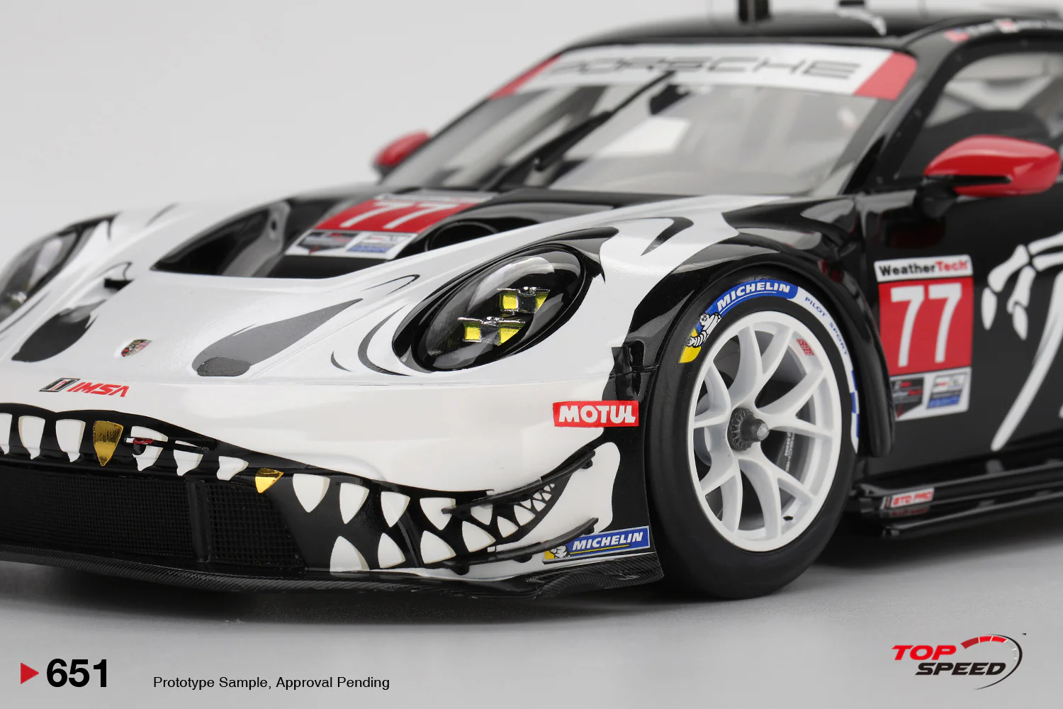 Topspeed Porsche 911 GT3 R (992) #77 Skeleton Rexy AO Racing IMSA Winner 2025 Petit Le Mans 1:18 - Image 4