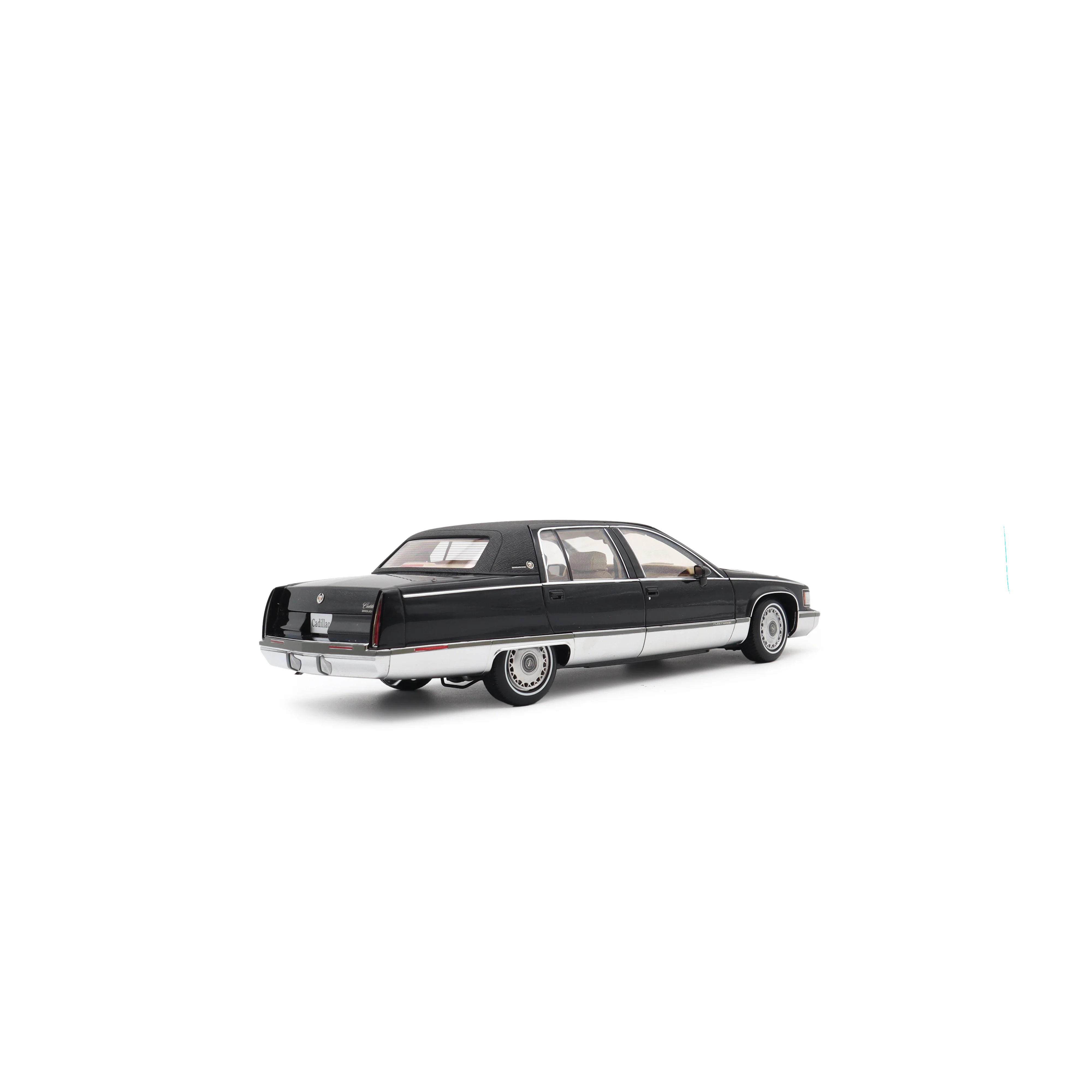 Xiaoguang Model 1994 Cadillac Fleetwood Brougham Black 1:18 - Image 7