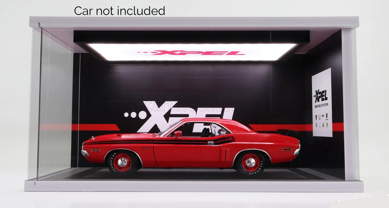 Xpel Garage Workshop Diorama - LED Display Case Acrylic 1:18 - Image 13